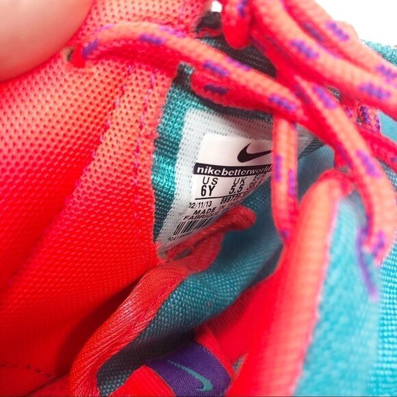 NIKE | Bright Color Tennis Shoes Youth 6 Women’s 8 - Picture 8 of 8
